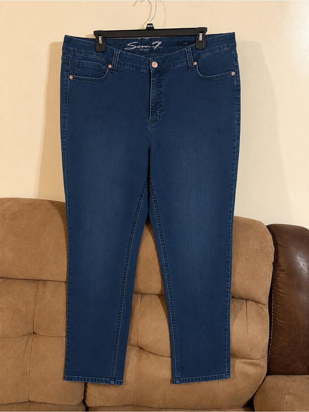 EUC Seven7 Skinny Fit Jeans Size 24W